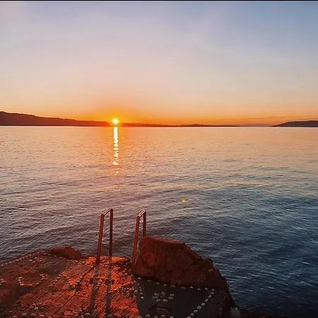 Marija With Big Terrace And Sea View * Stari Grad
