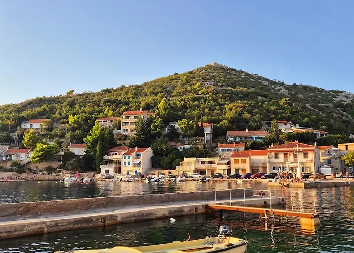 Marija With Big Terrace And Sea View Stari Grad