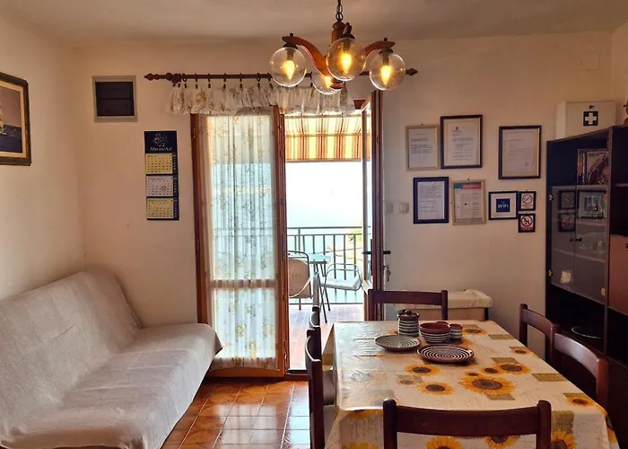 Marija With Big Terrace And Sea View Stari Grad